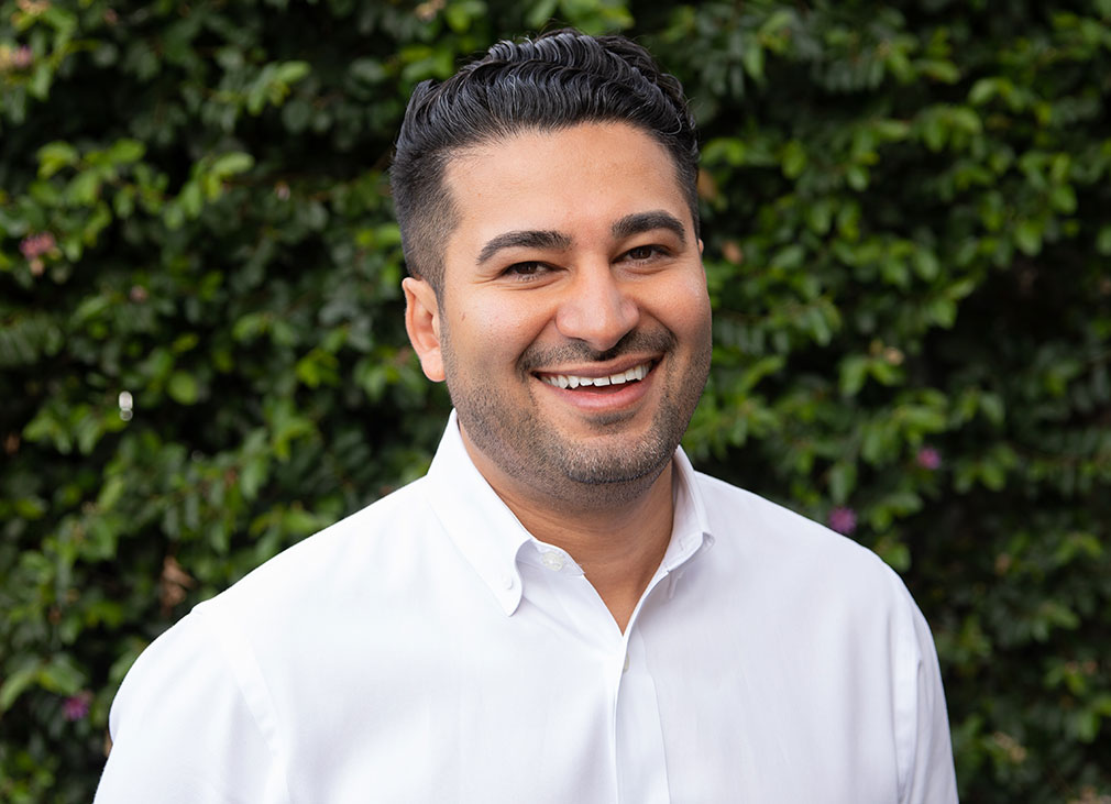 Meet Dr. Omid Barkhordar